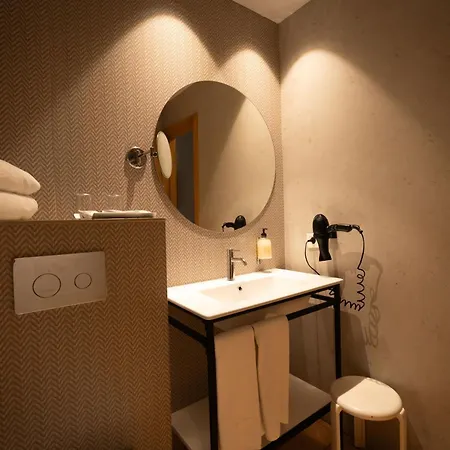 Intelier Bonaire 4* بينيكاسّين